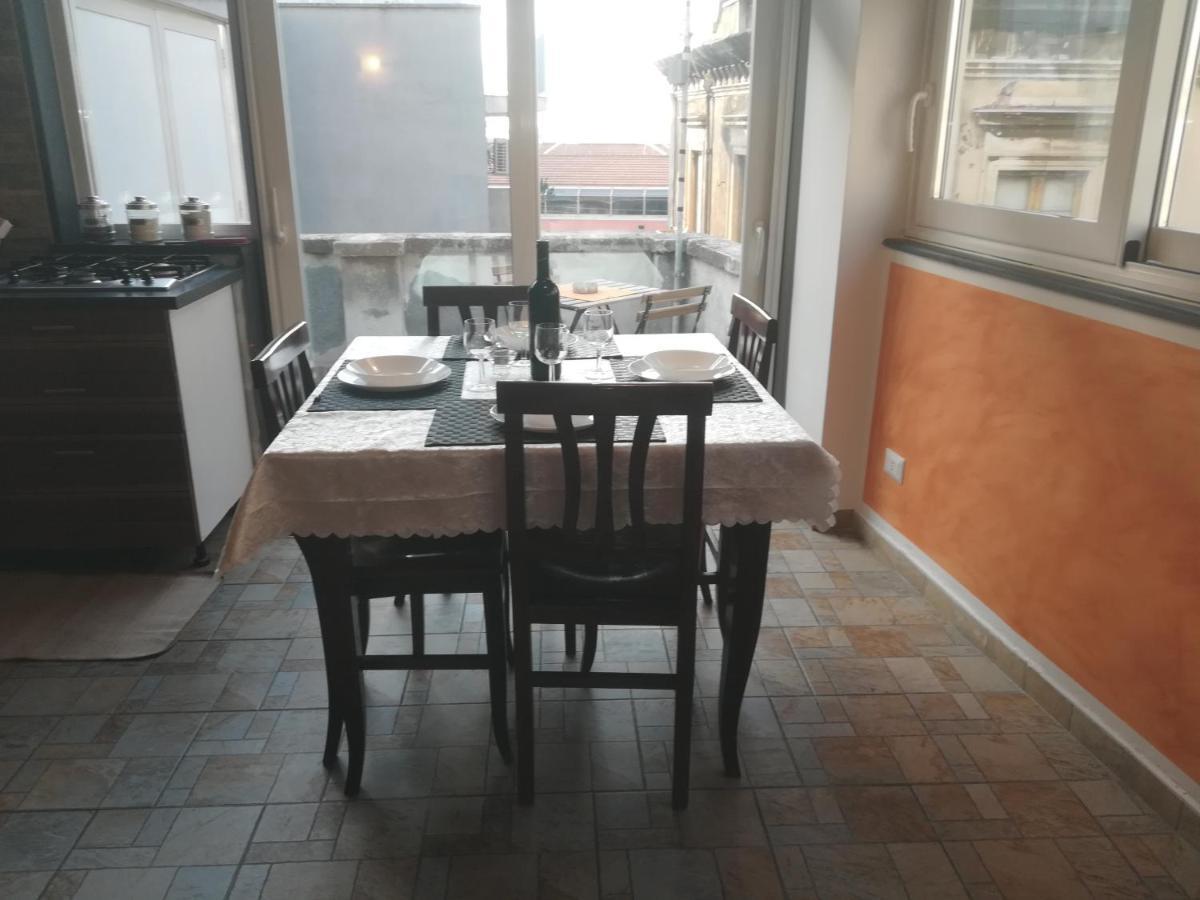 La Terrazza Sul Centro Apartment Catania Luaran gambar